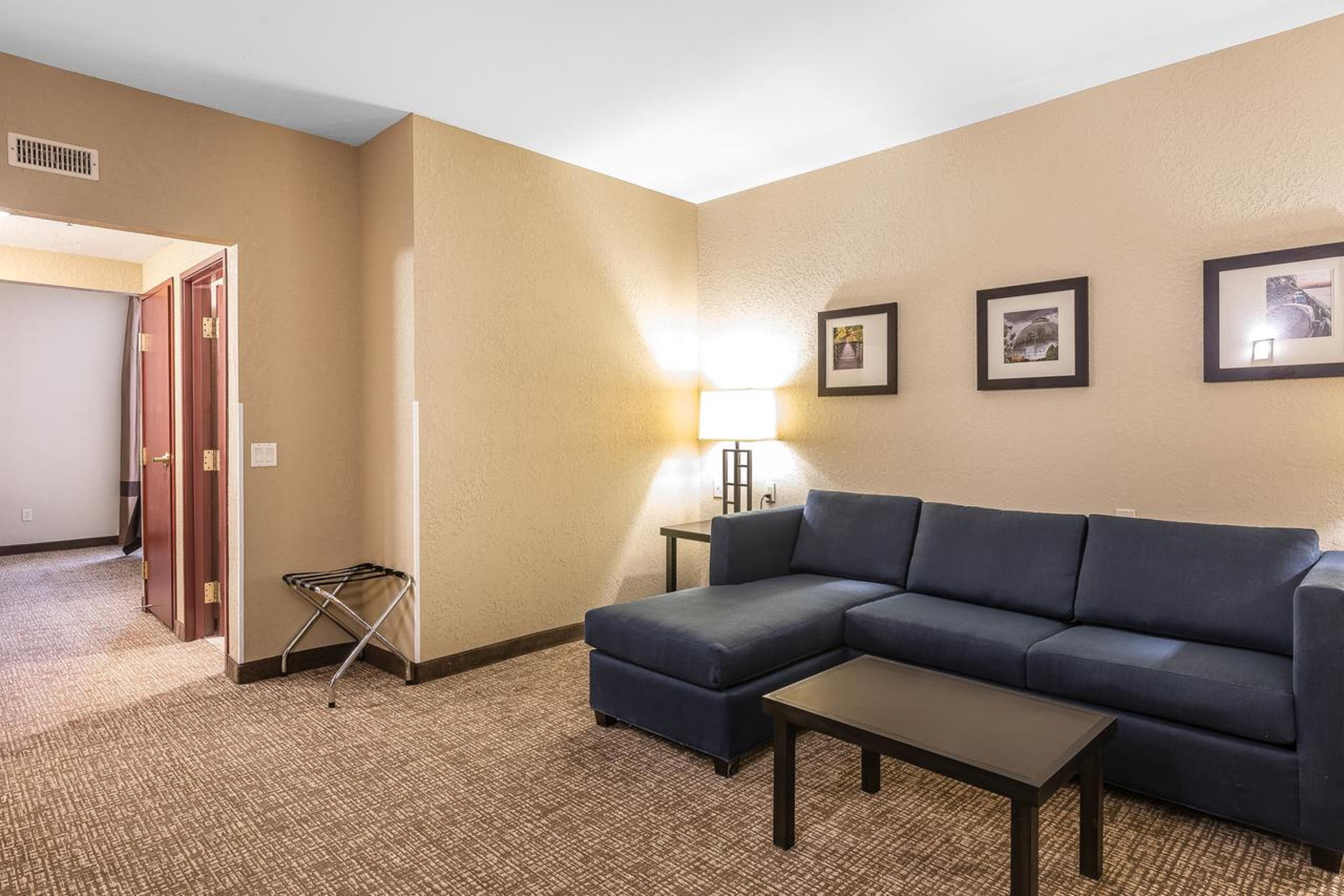 Comfort & - Dearborn 3* Allen Park