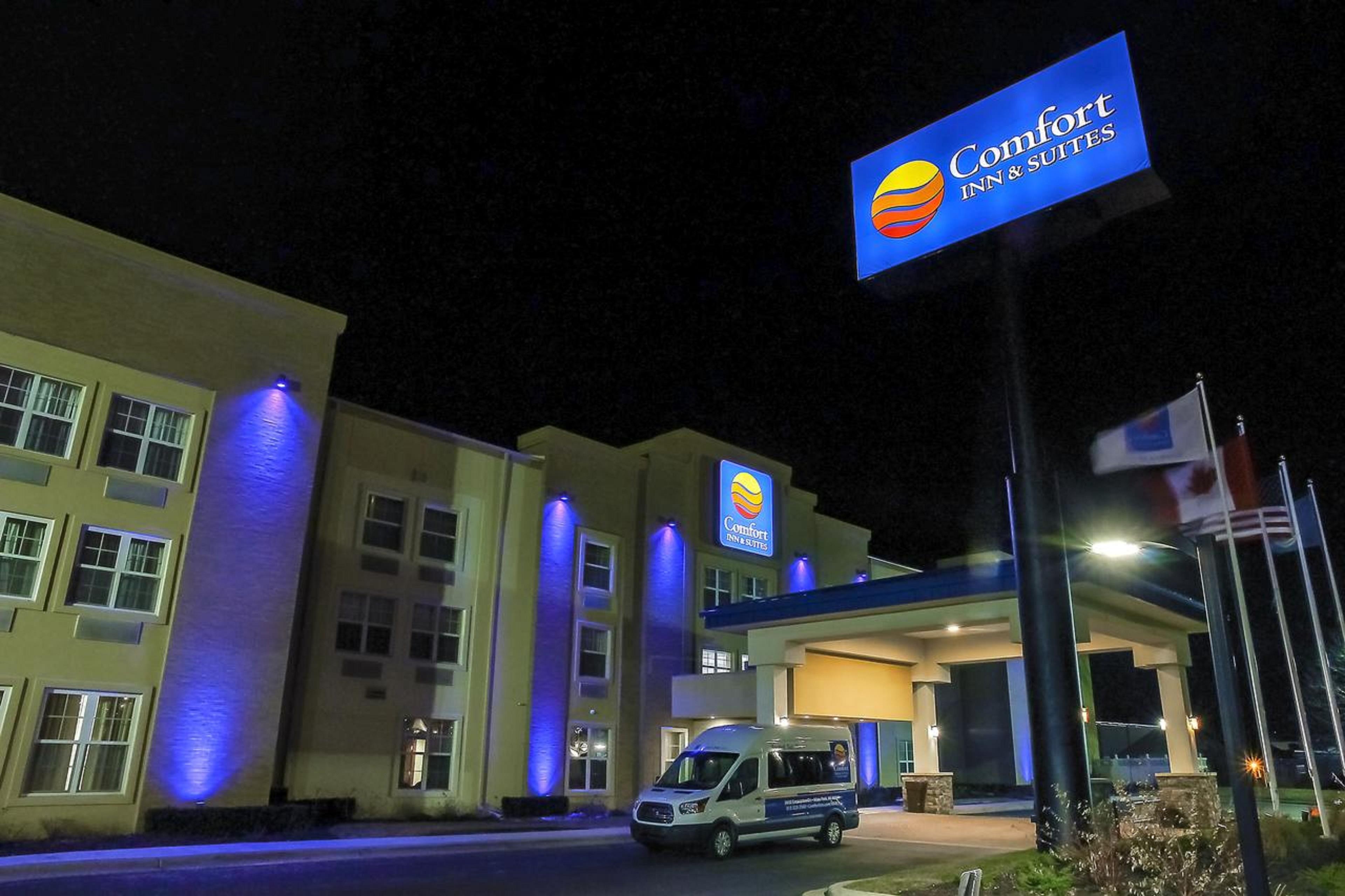 Hotel Comfort & - Dearborn Allen Park